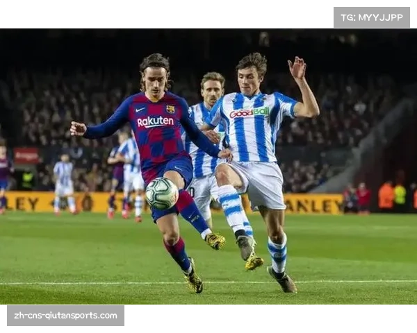 奥萨苏纳整体防守纪律,三条线紧凑距离限制皇马渗透空间